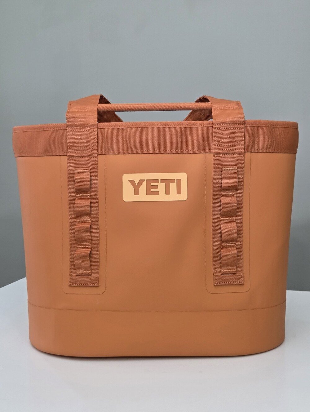 NEW RARE YETI CAMINO 35 CARRYALL TOTE BAG - DESERT CLAY